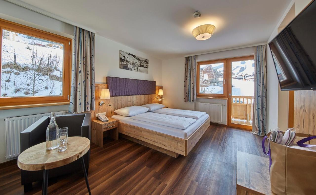 Johanneshof - Dein Mountain Wohlfuehlhotel Saalbach-Hinterglemm Exterior foto